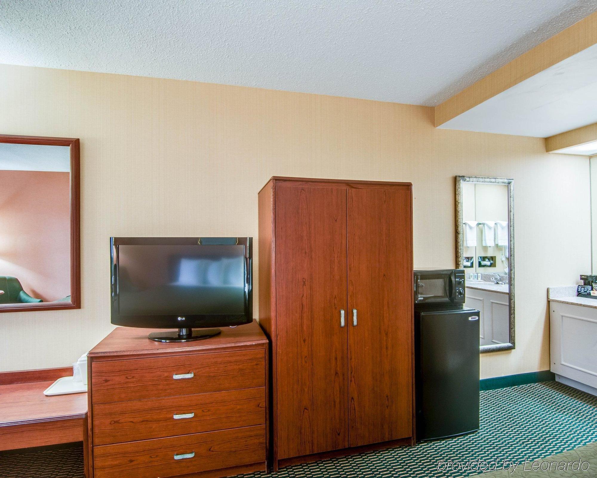 Quality Inn Christiansburg - Blacksburg Экстерьер фото